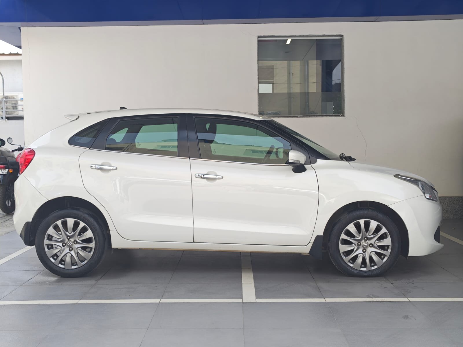 MARUTI SUZUKI BALENO ZETA AT